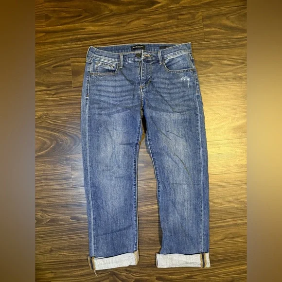 Women’s Banana Republic Girlfriend Jeans & Capri Size 28 - Picture 2 of 8